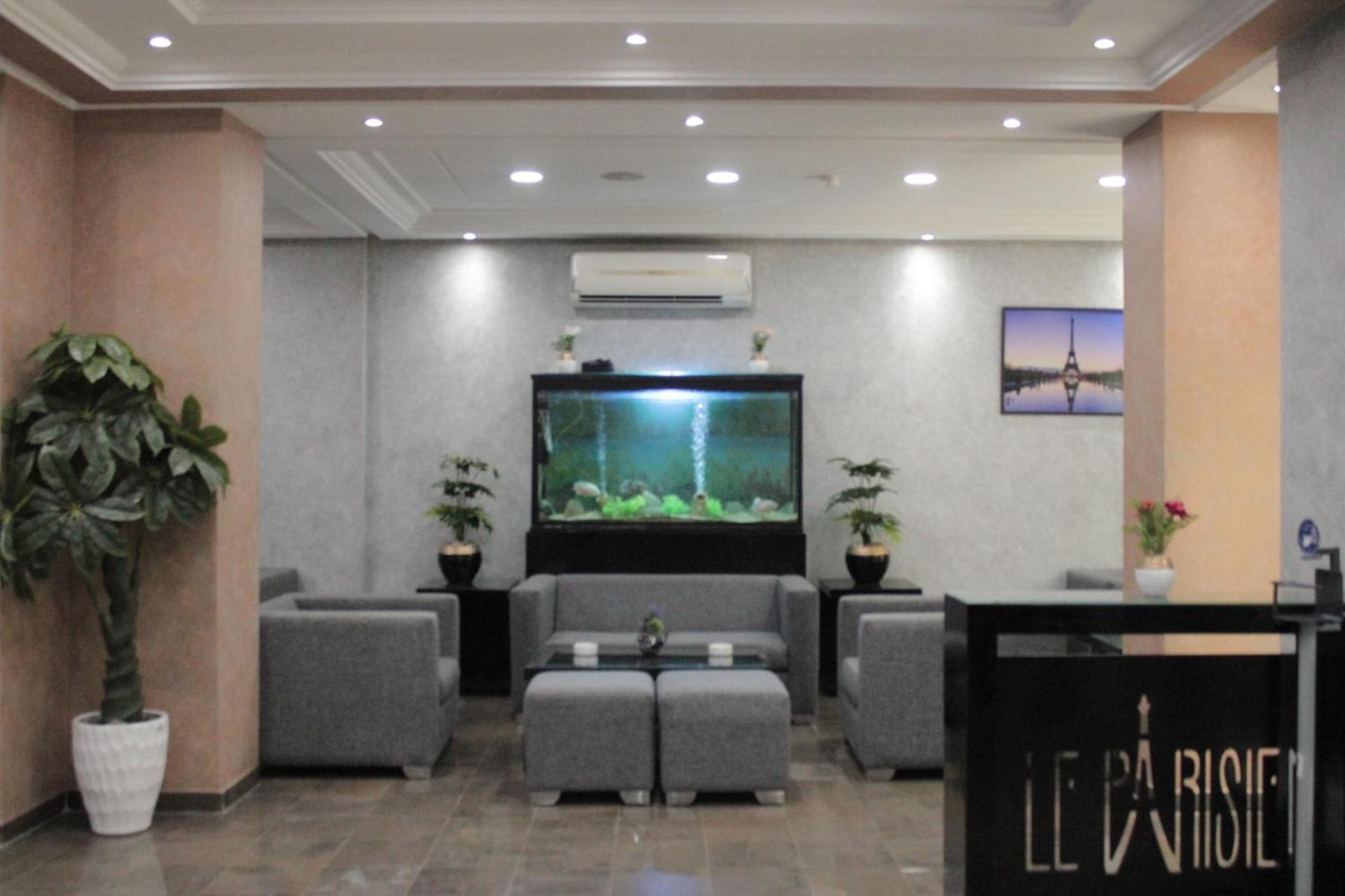 Le Parisien Tunis Hotel Bagian luar foto