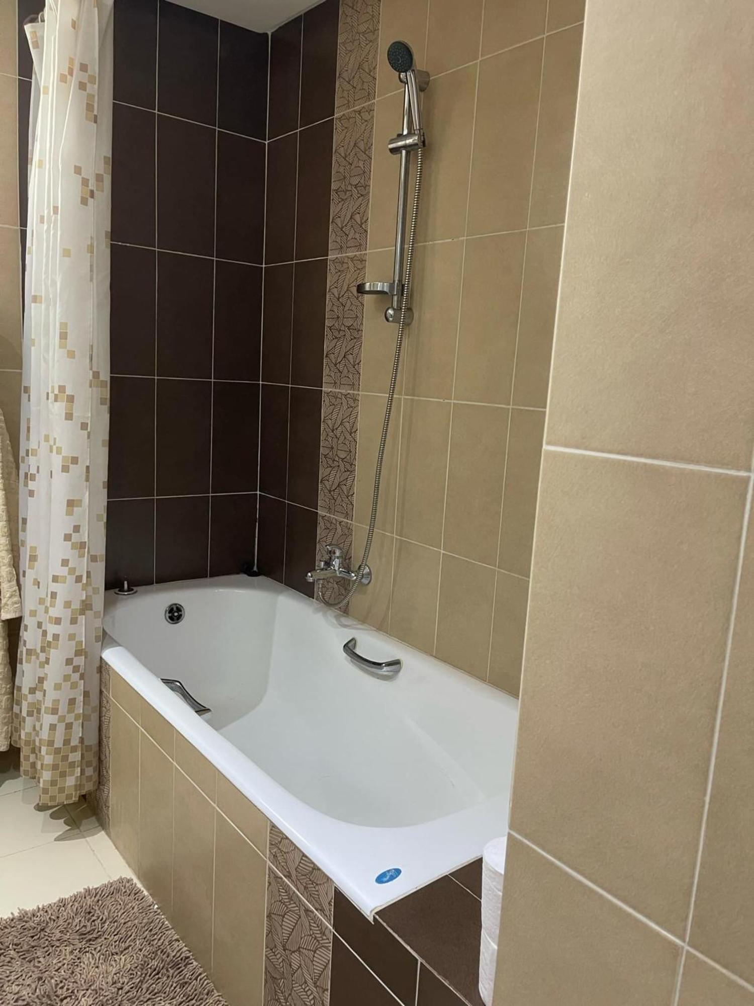 Le Parisien Tunis Hotel Bagian luar foto
