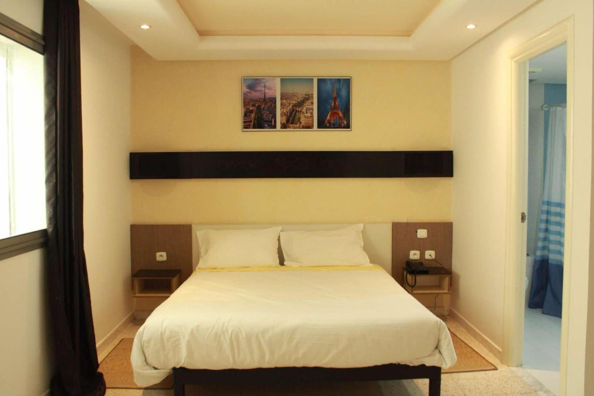 Le Parisien Tunis Hotel Bagian luar foto